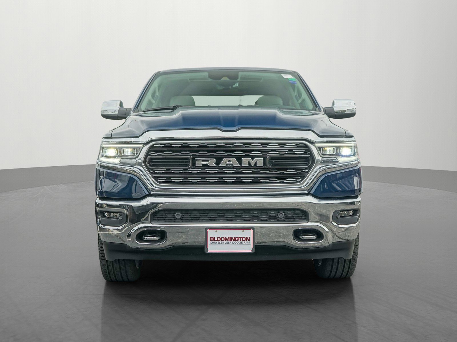 Used 2022 RAM Ram 1500 Pickup Limited with VIN 1C6SRFHT7NN424888 for sale in Minneapolis, Minnesota