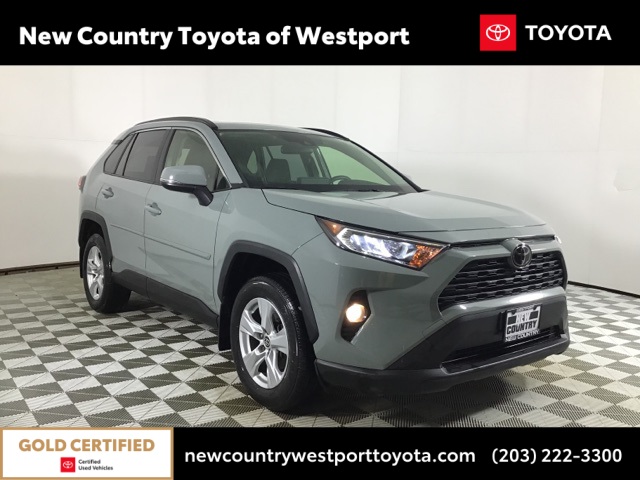 2020 Toyota RAV4 XLE's photo