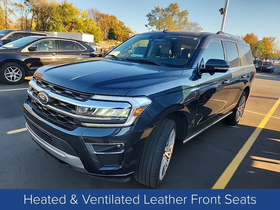 2022 Ford Expedition Limited photo 2