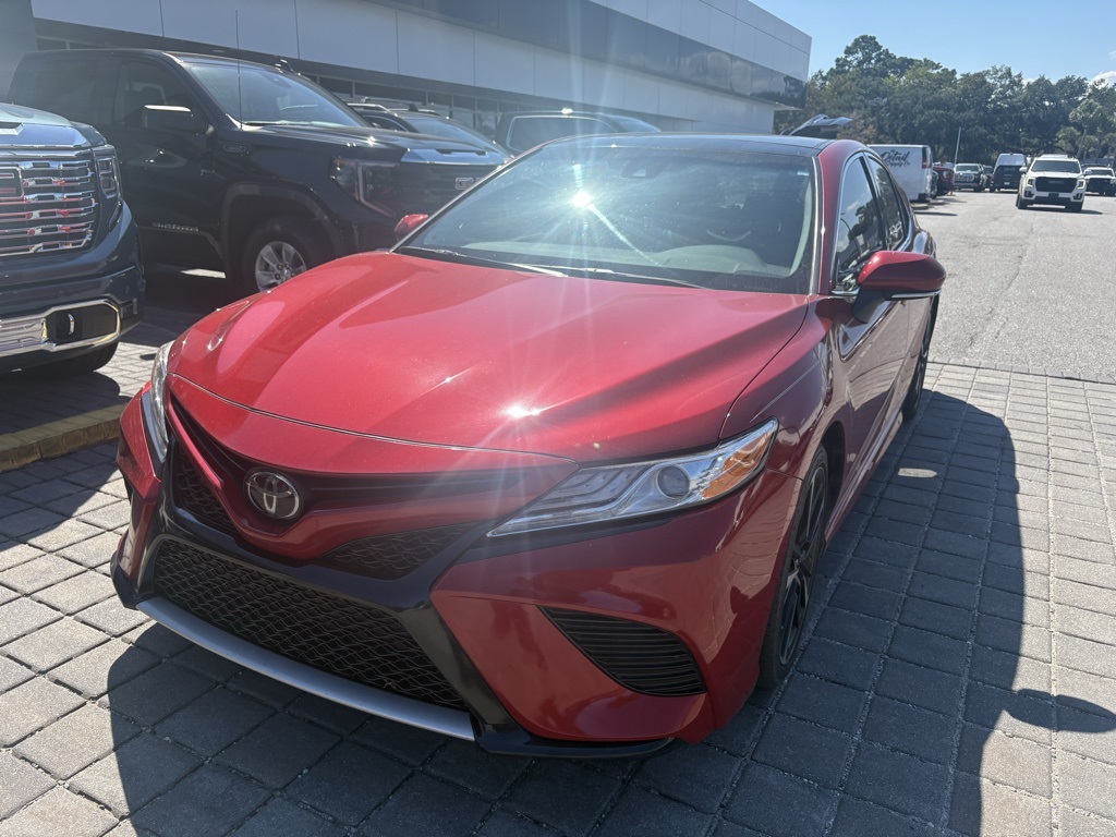 2020 Toyota Camry XSE photo 2