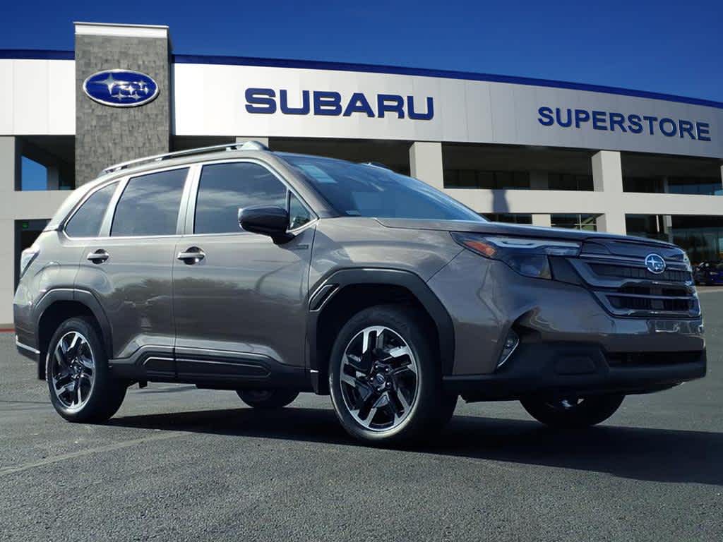 2025 Subaru Forester Premium's photo