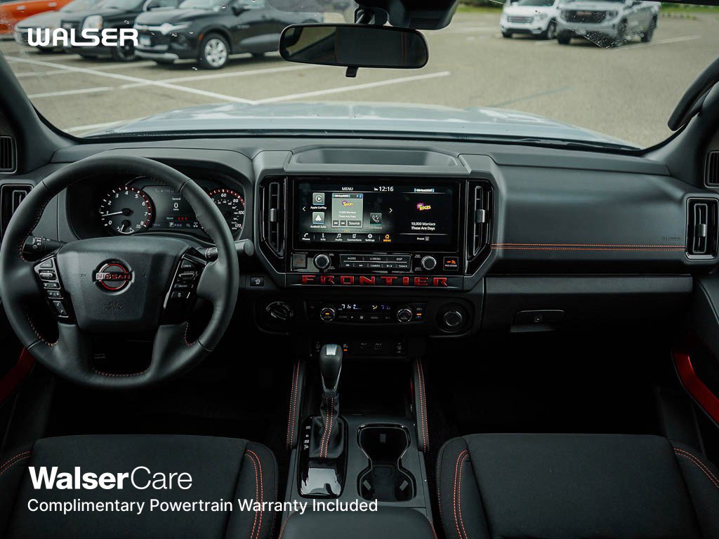 2025 Nissan Frontier PRO-4X photo 11