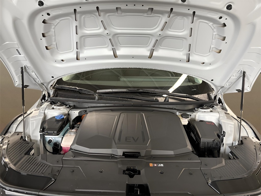 2025 Hyundai Ioniq 5 SEL photo 27