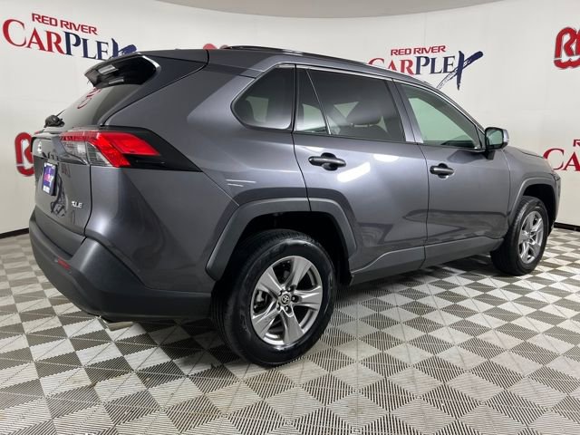 2024 Toyota RAV4 XLE photo 5