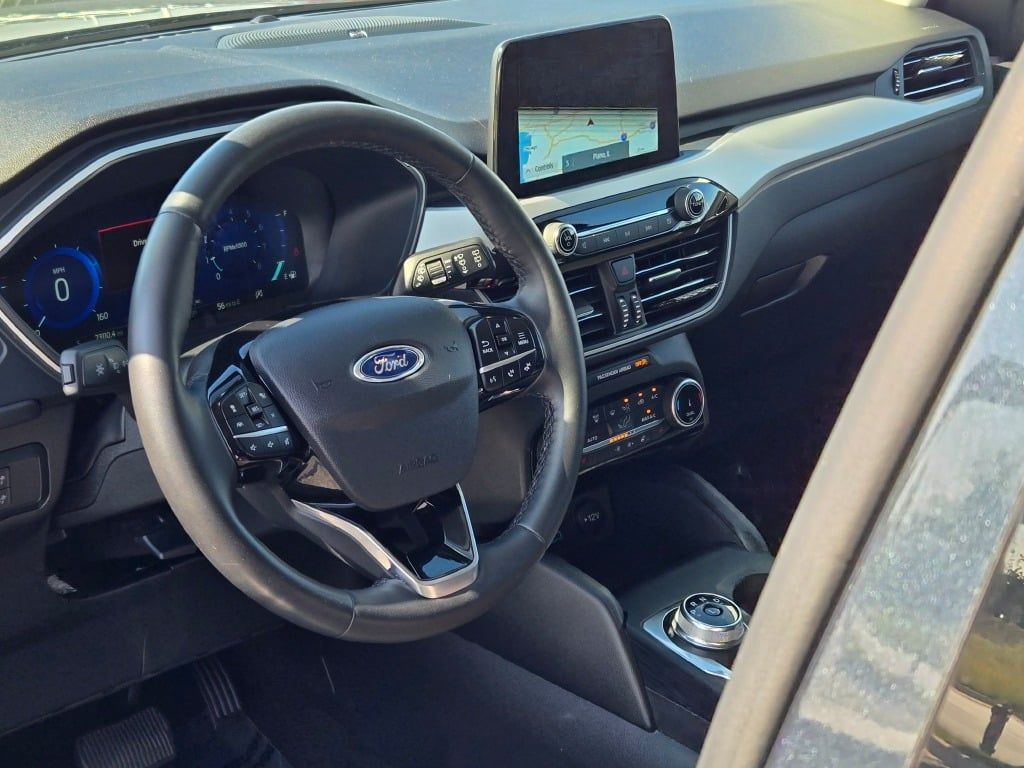 2022 Ford Escape SEL photo 19