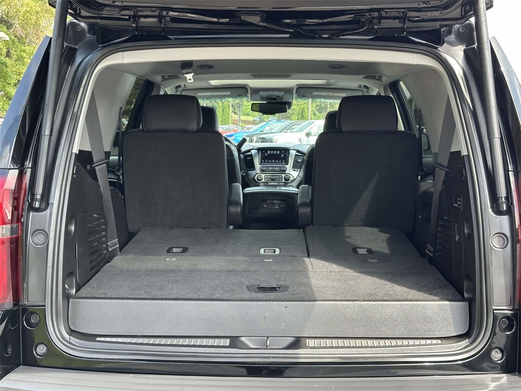 2019 Chevrolet Tahoe LT photo 12