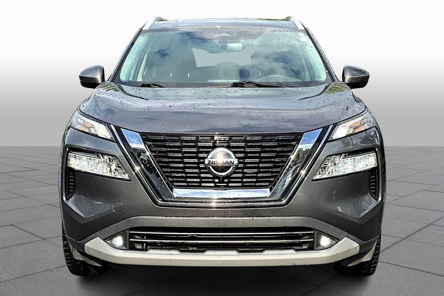 2021 Nissan Rogue SL photo 2