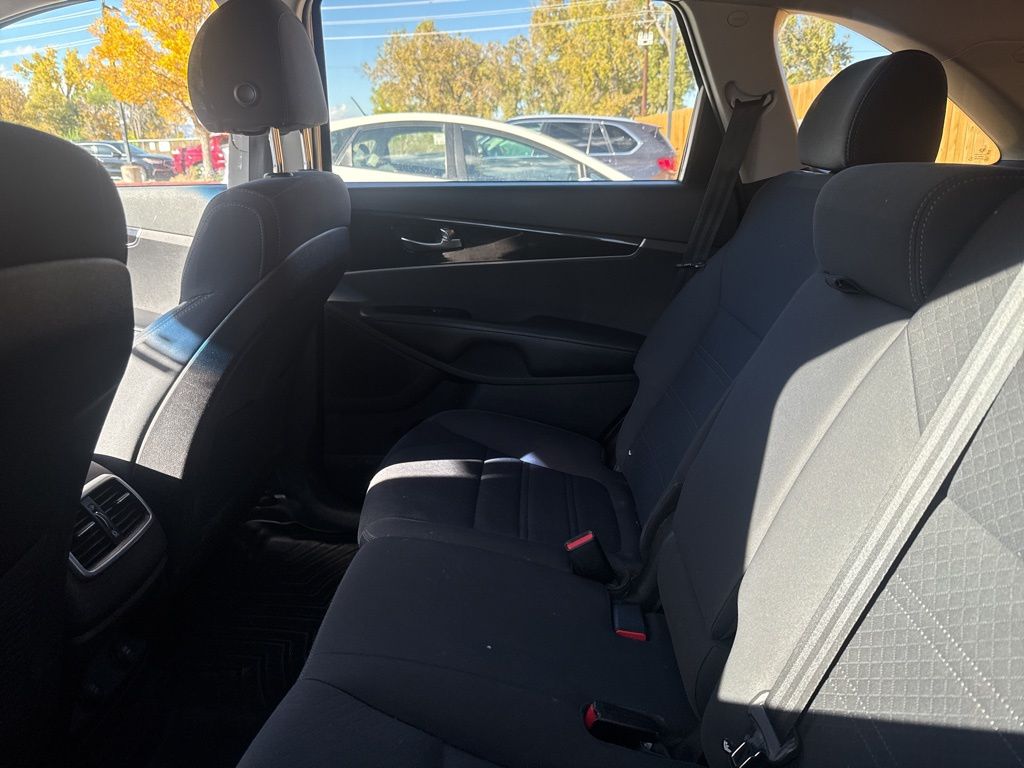 2018 Kia Sorento LX photo 4