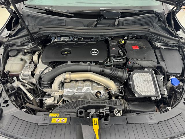 2025 Mercedes Benz GLA 250 photo 11