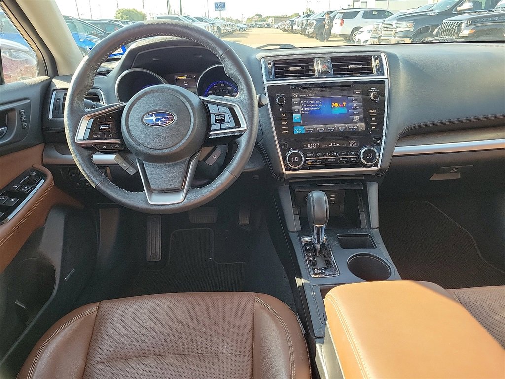 2018 Subaru Outback Touring photo 17