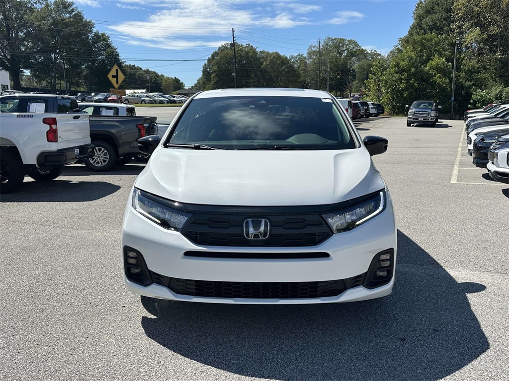 2026 Honda Odyssey photo 2