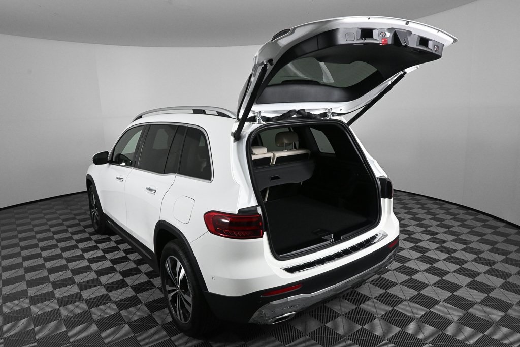 2025 Mercedes Benz GLB 250 photo 26