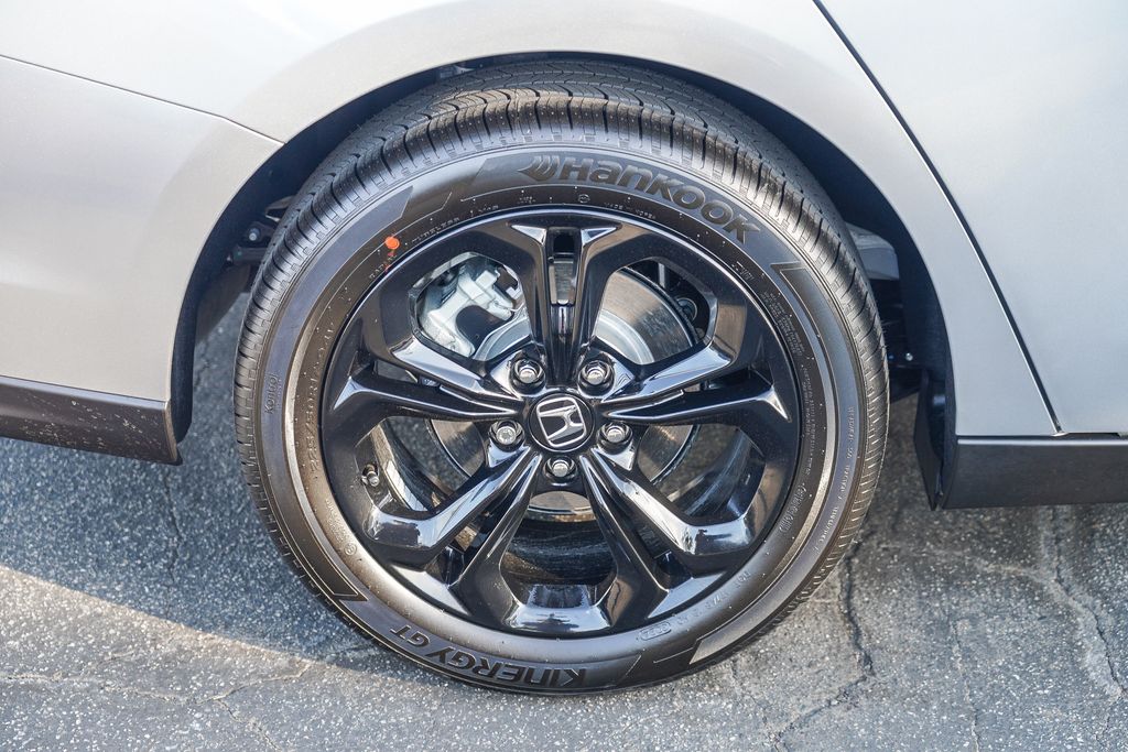 2025 Honda Accord SE photo 12