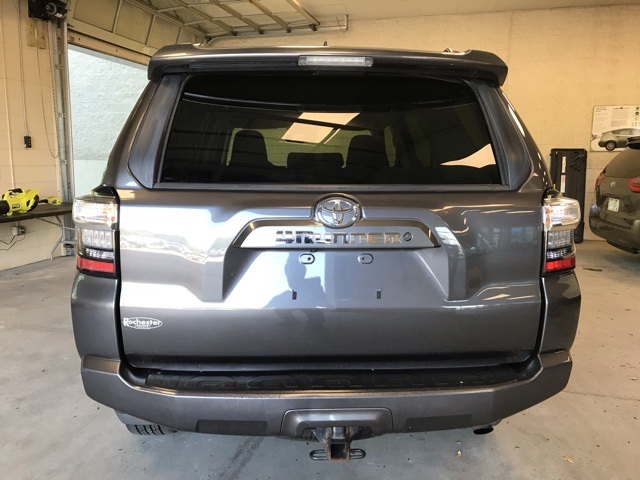 2021 Toyota 4Runner SR5 4WD photo 4