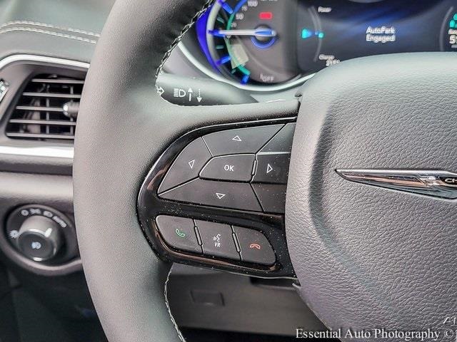2025 CHRYSLER PACIFICA - Image 16