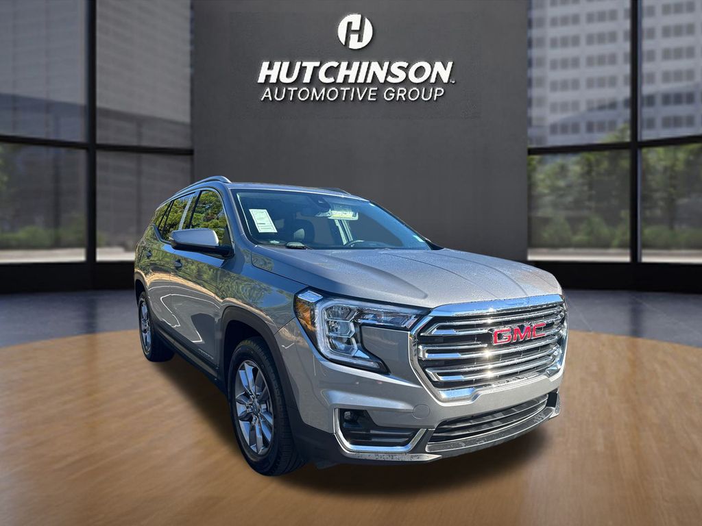 2024 GMC Terrain SLT's photo