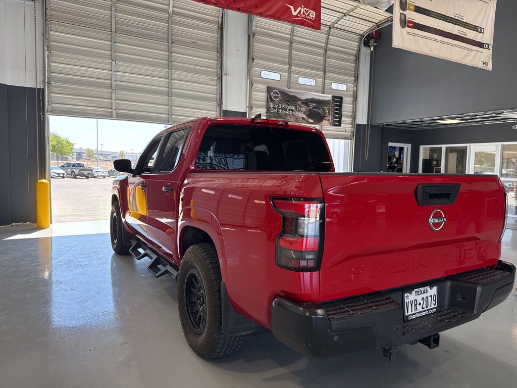 2022 Nissan Frontier S photo 3