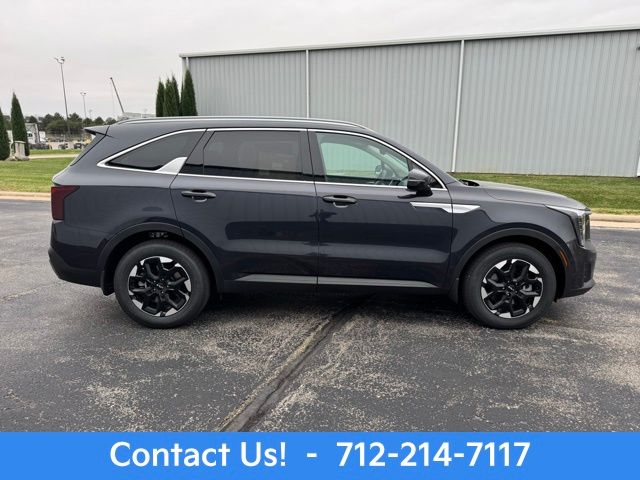 2025 Kia Sorento S photo 2