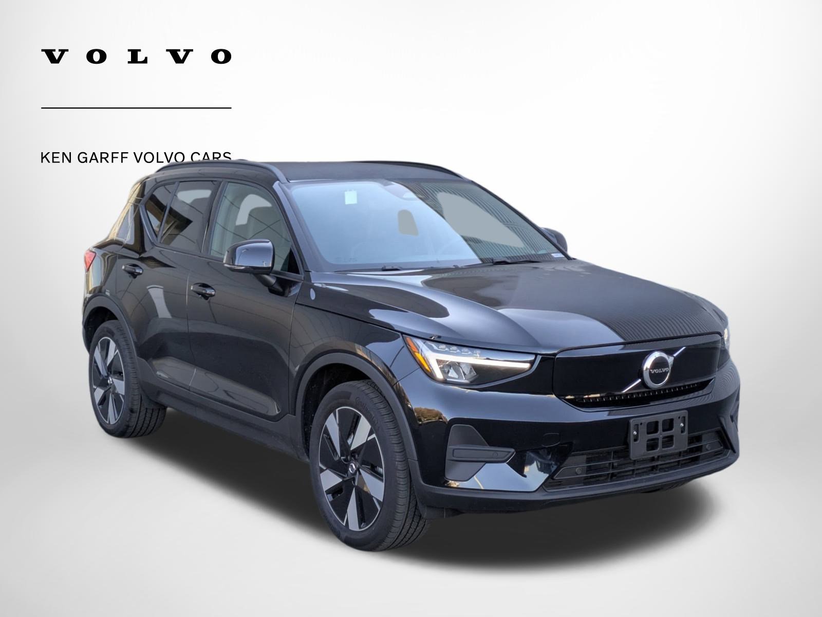 2025 Volvo EX40 Core's photo