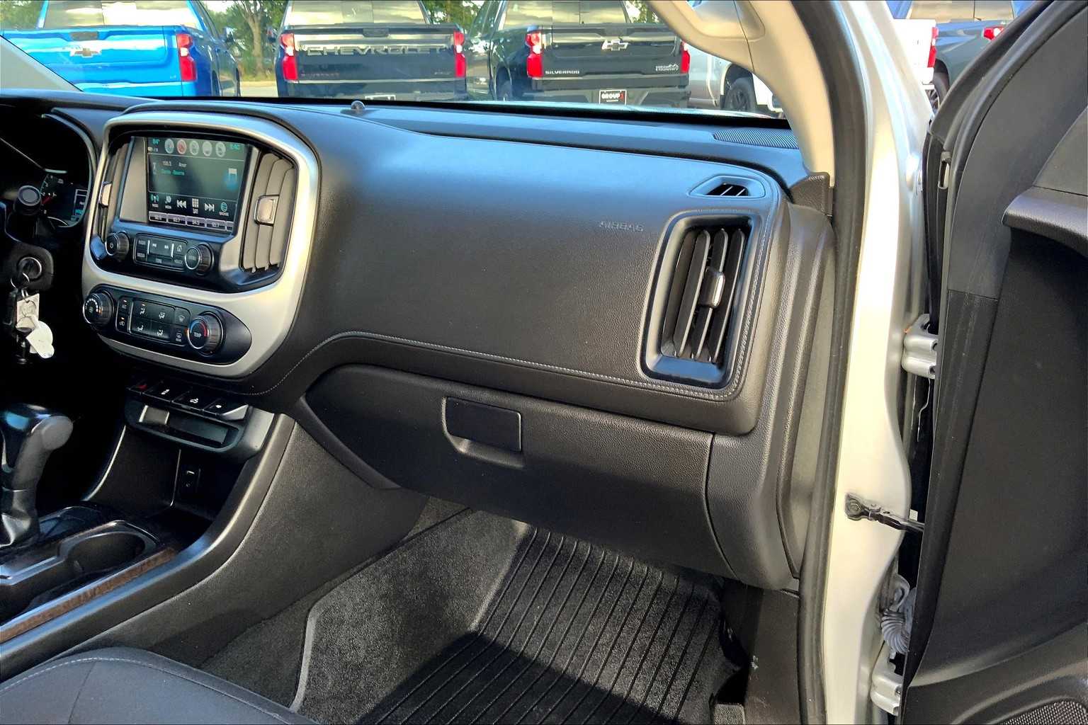 2018 Gmc Canyon SLE photo 16