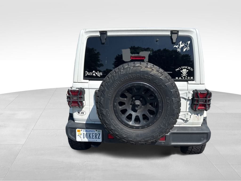 2018 Jeep Wrangler Unlimited Sahara photo 16