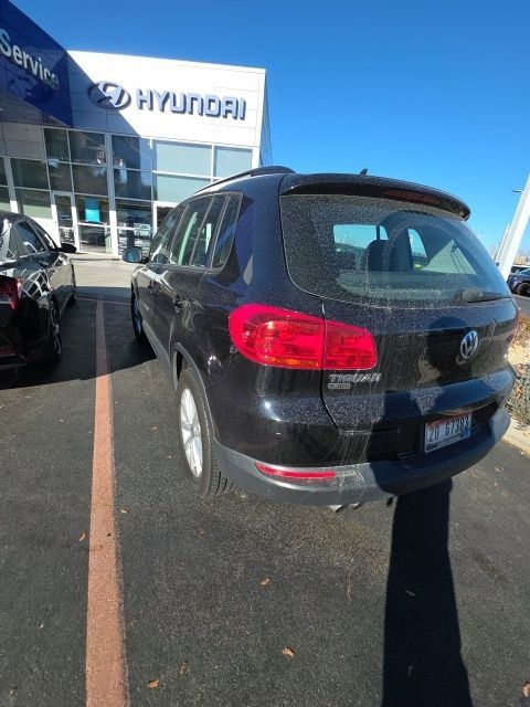 2017 Volkswagen Tiguan S photo 4