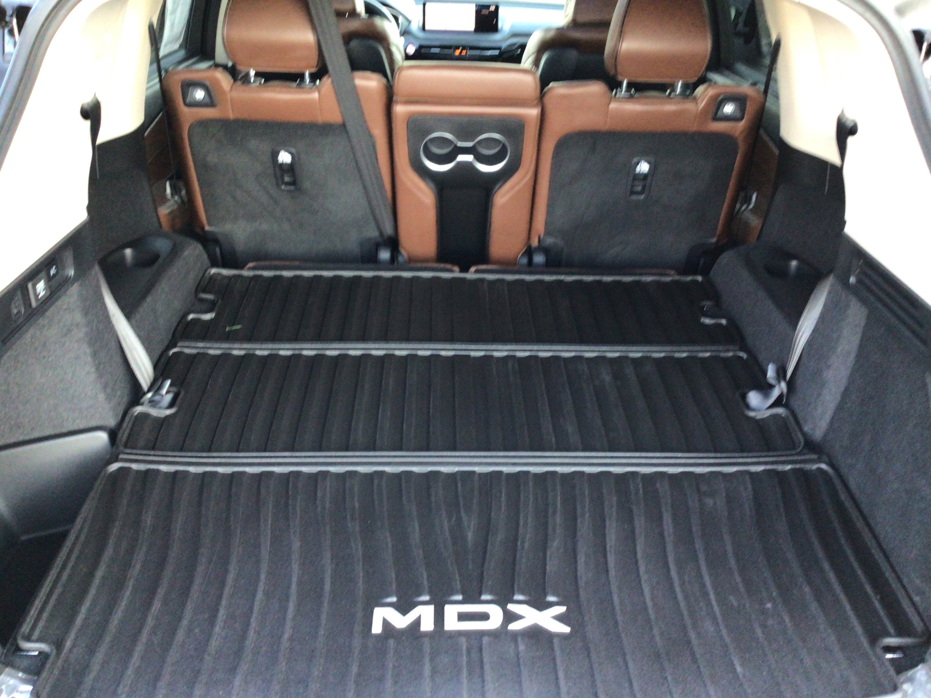 2023 Acura MDX SH-AWD Advance photo 18