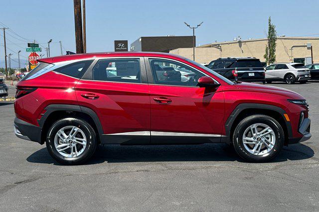 2025 Hyundai Tucson SE photo 3