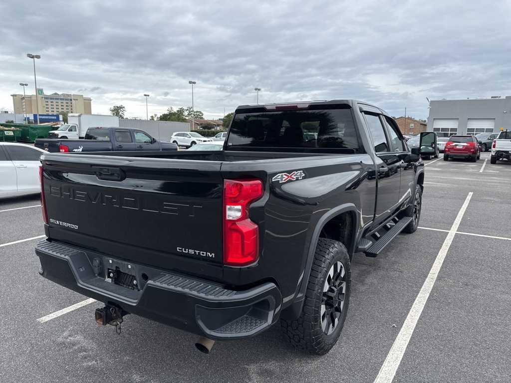 2020 Chevrolet Silverado 2500HD Custom photo 4