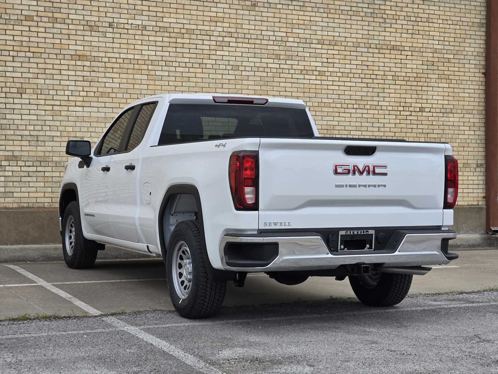 2025 Gmc Sierra Base photo 4