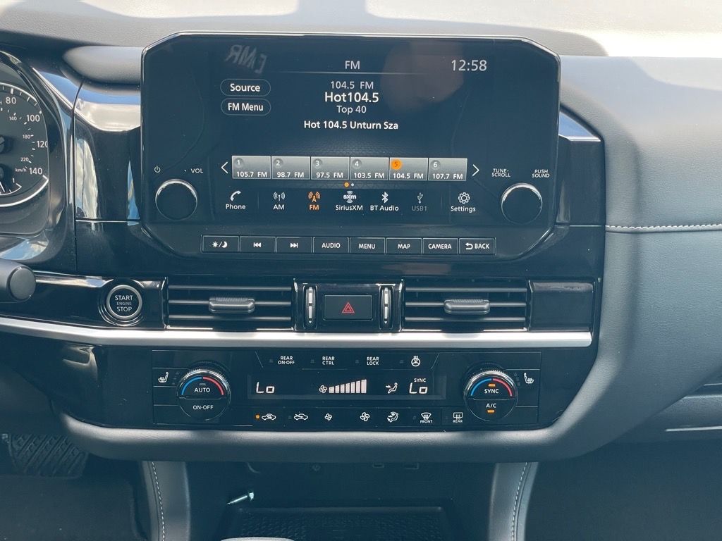 2024 Nissan Pathfinder SL photo 14