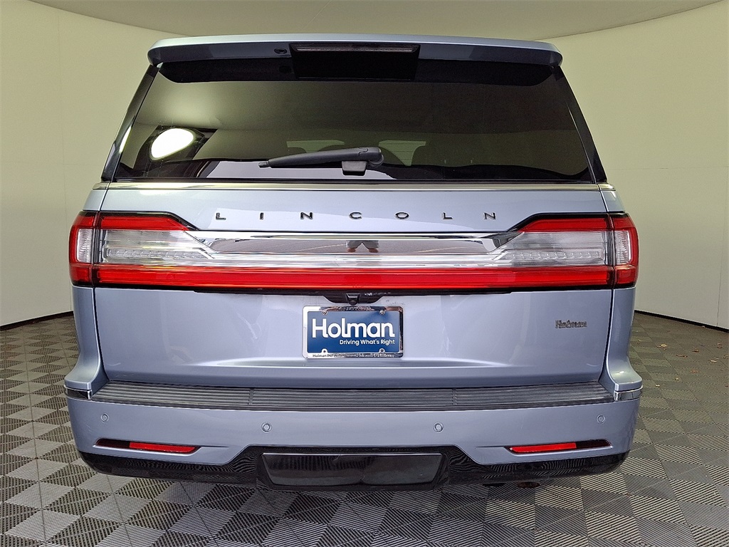 2019 Lincoln Navigator Black Label photo 4