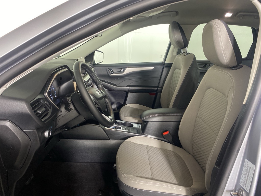 2022 Ford Escape SE photo 4