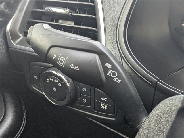 2022 Ford Edge Titanium photo 25