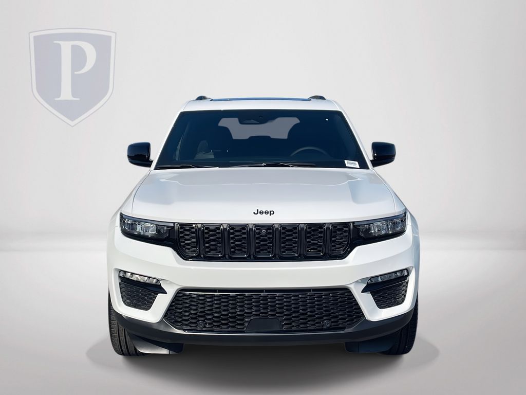 2025 Jeep Grand Cherokee Limited photo 2