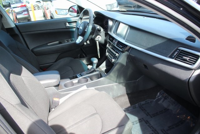 2020 Kia Optima LX photo 29
