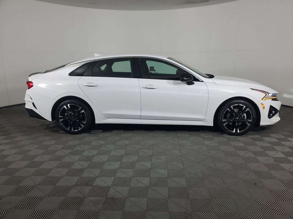 2022 Kia K5 GT-Line photo 3