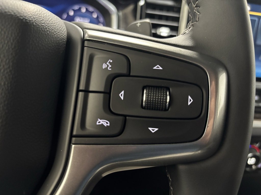 2025 Chevrolet Silverado 1500 RST photo 10
