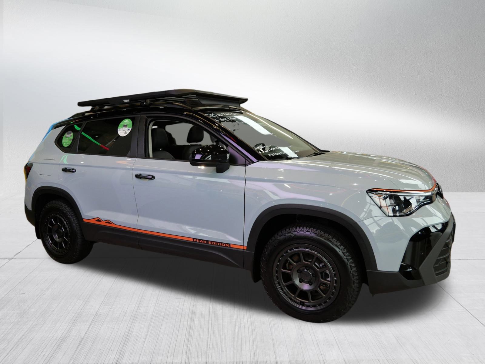 2025 Volkswagen Taos SE photo 2