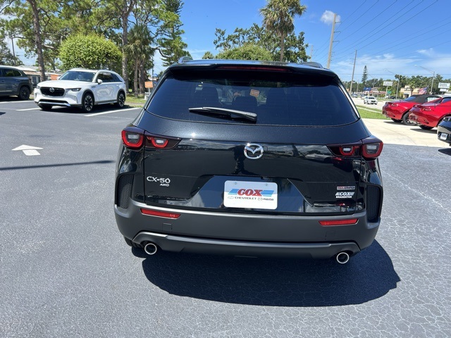 2025 Mazda CX-50 2.5 Select photo 3
