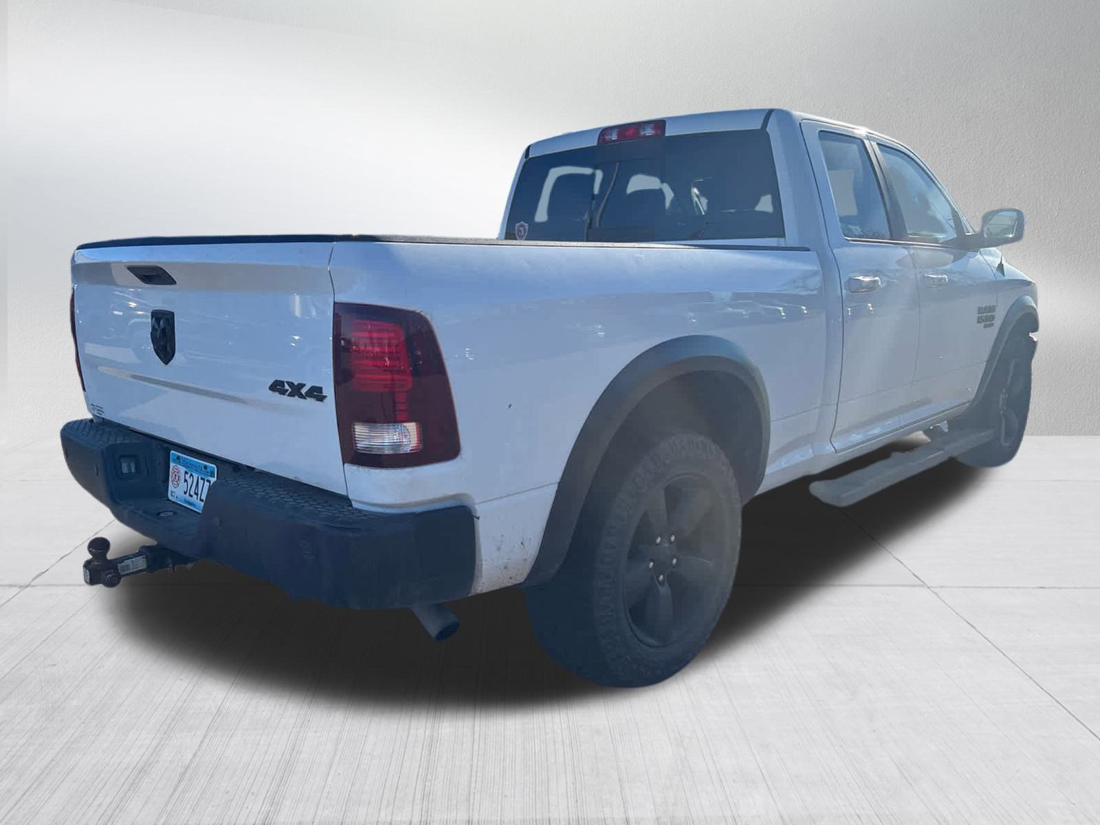 2019 Ram 1500 SLT photo 3