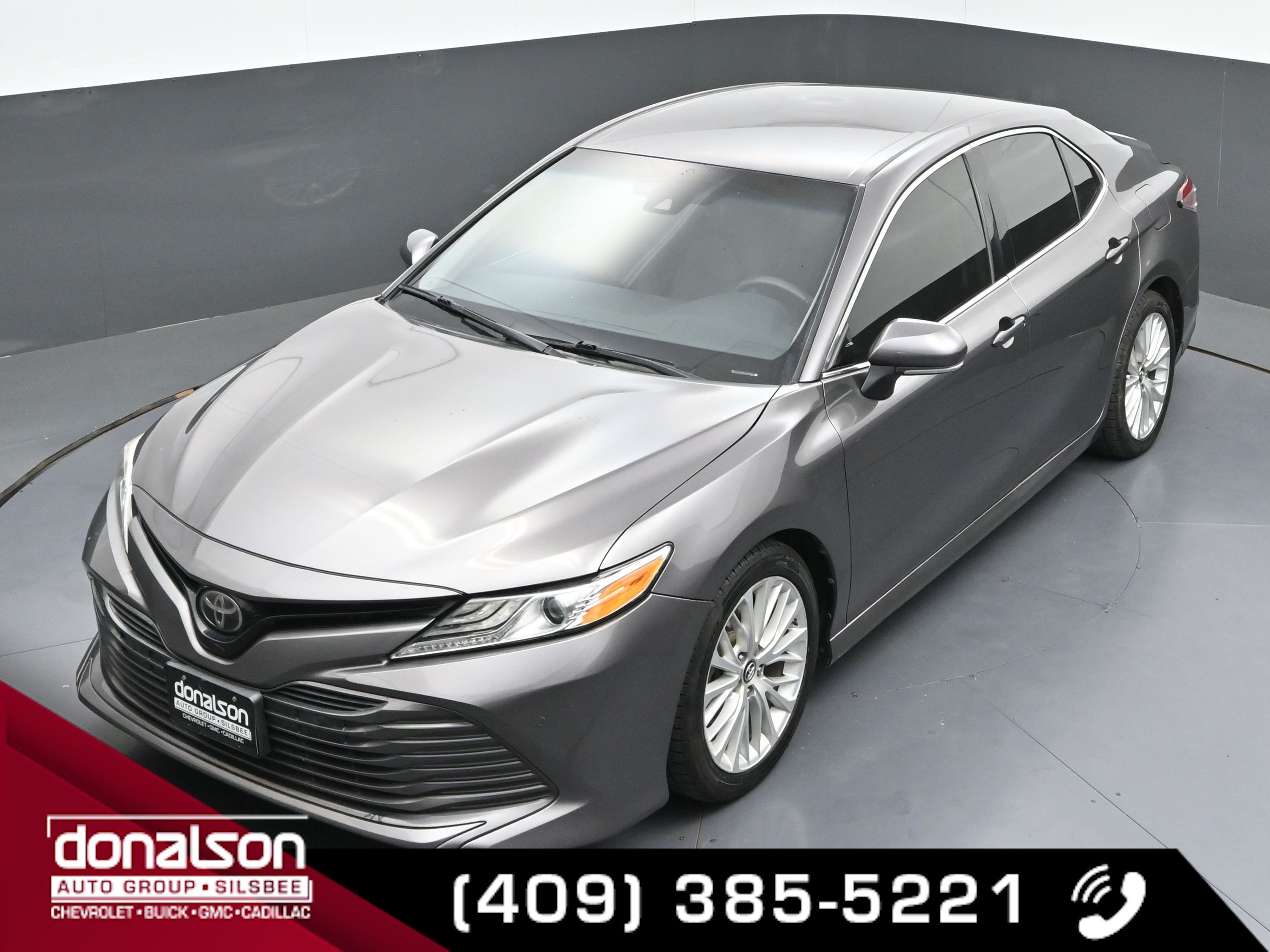 2018 Toyota Camry LE photo 19