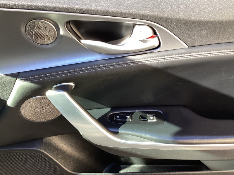 2021 Kia Stinger GT1 photo 17