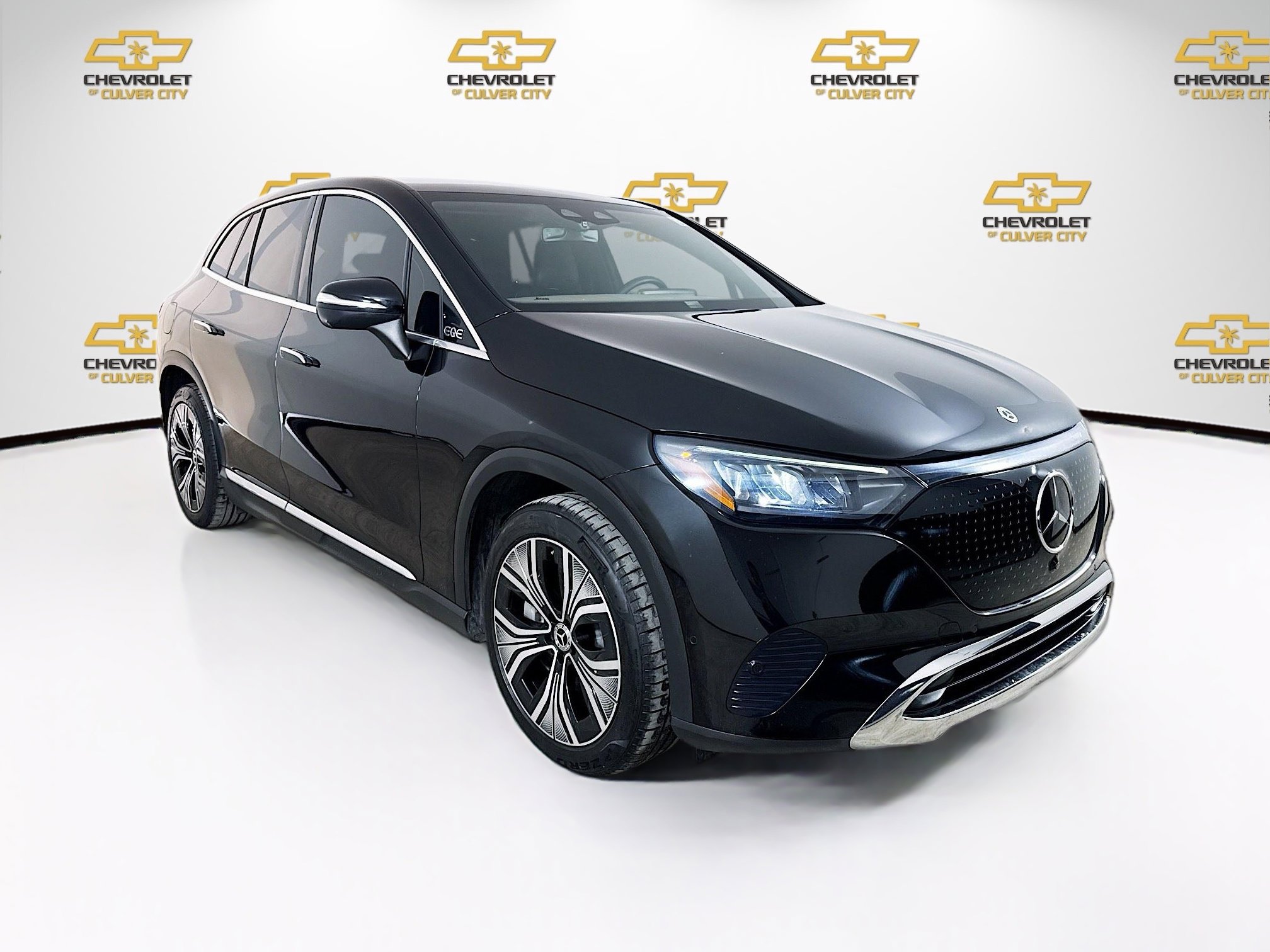 2023 Mercedes-Benz EQE SUV Base's photo