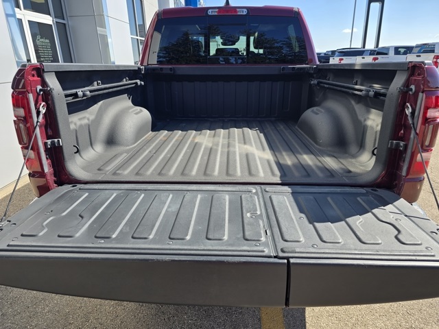 2022 Ram 1500 Laramie photo 6
