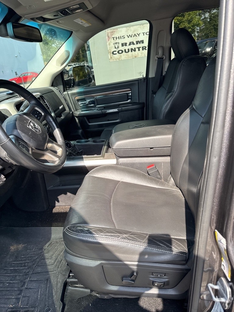2014 Ram 2500 Laramie photo 4