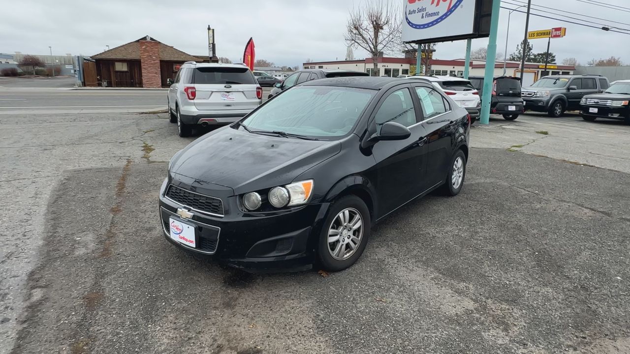 2012 Chevrolet Sonic LT photo 4