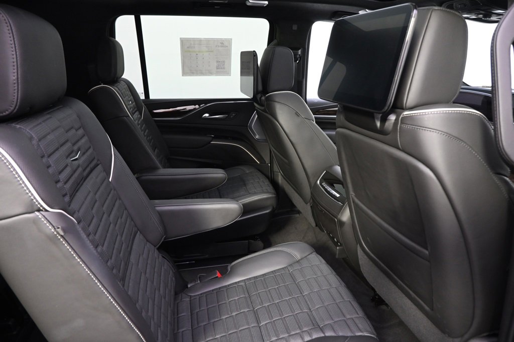 2024 Cadillac Escalade ESV Premium Luxury Platinum photo 17