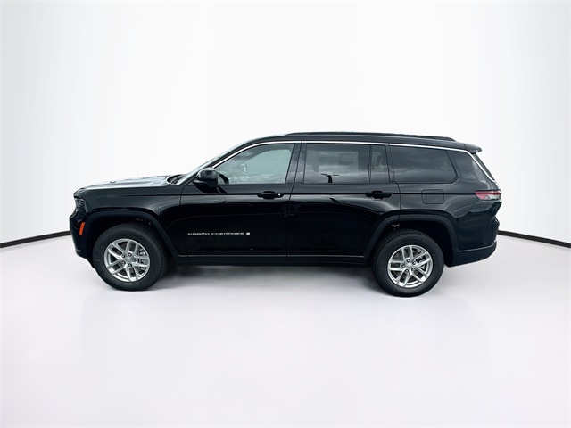 2025 Jeep Grand Cherokee Laredo X photo 2