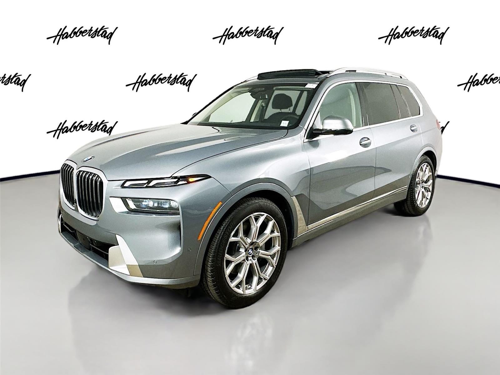 2026 BMW X7 40i's photo